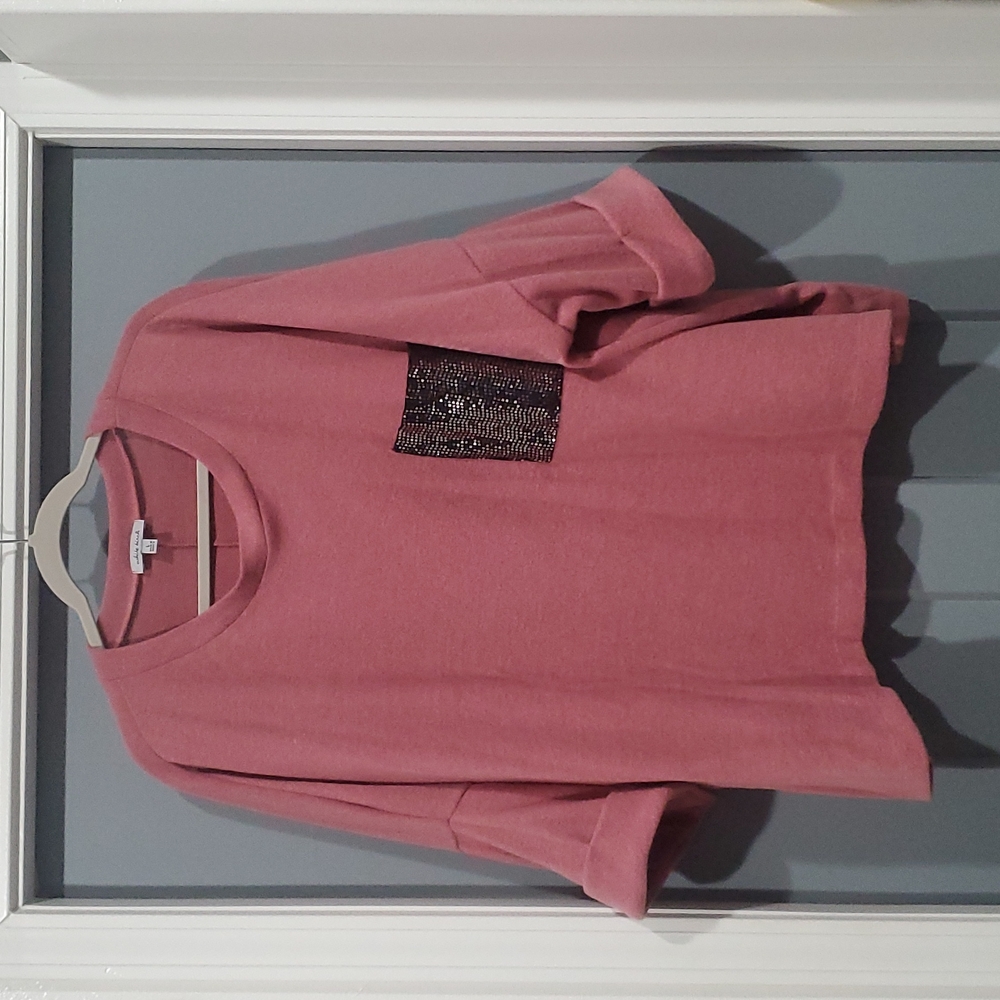 Sequin pocket top